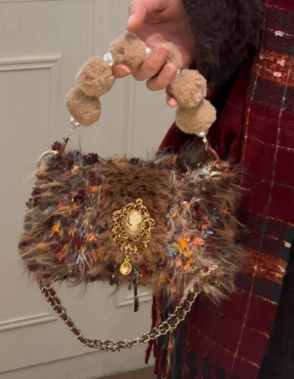 Vintage Court-Style Plush Handbag